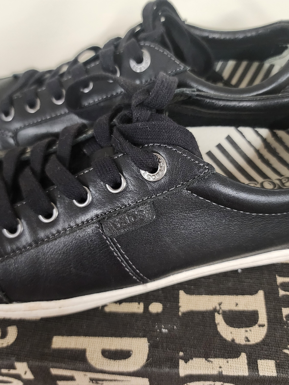 Taos Black Leather Low-Top Sneakers - Casual Everyday Style - Picture 3 of 5